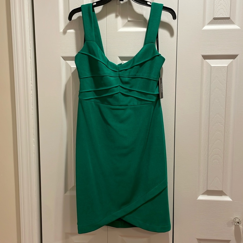 NWT green guess body con dress